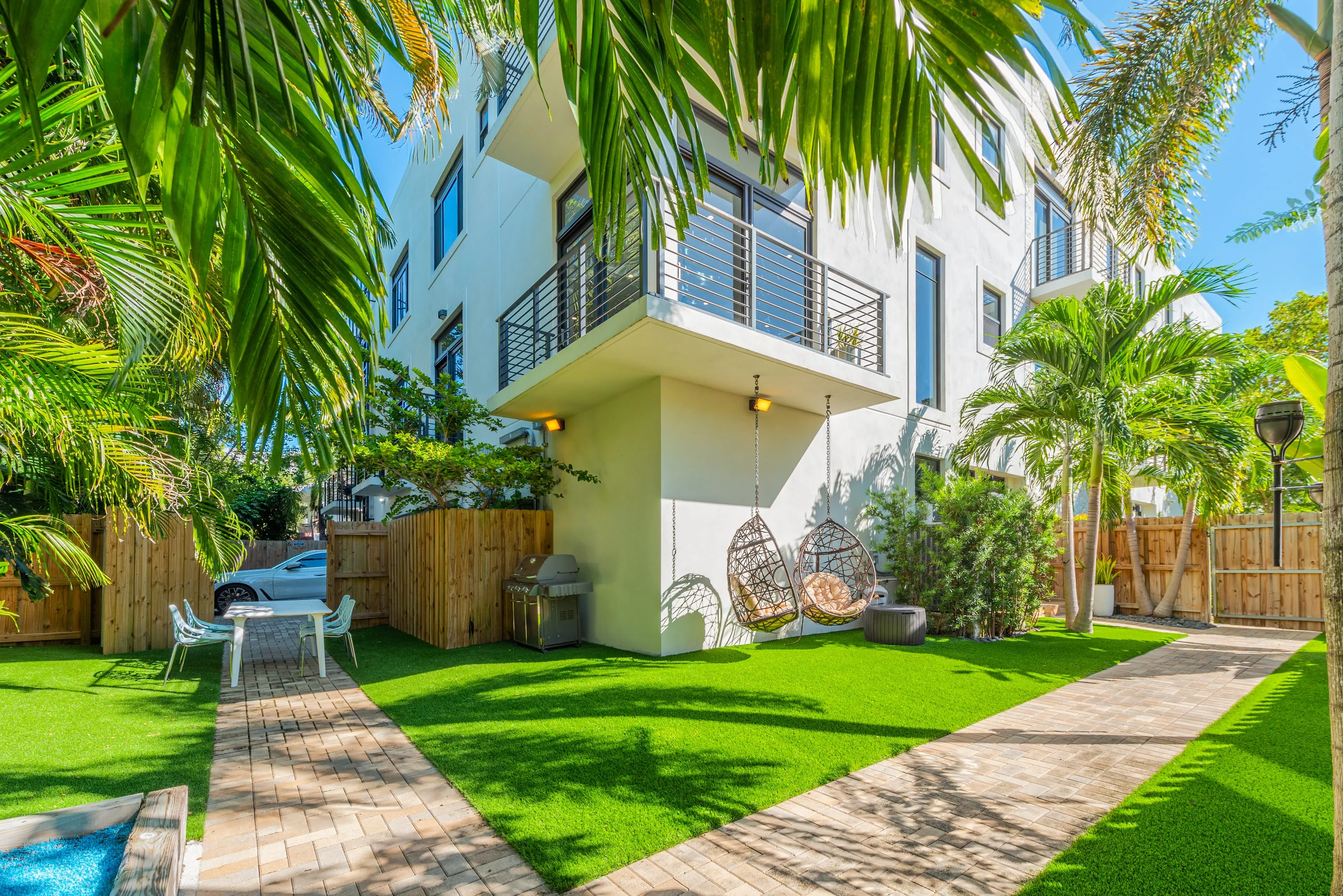 909 NE 16th Ter, Unit 3, Fort Lauderdale, FL